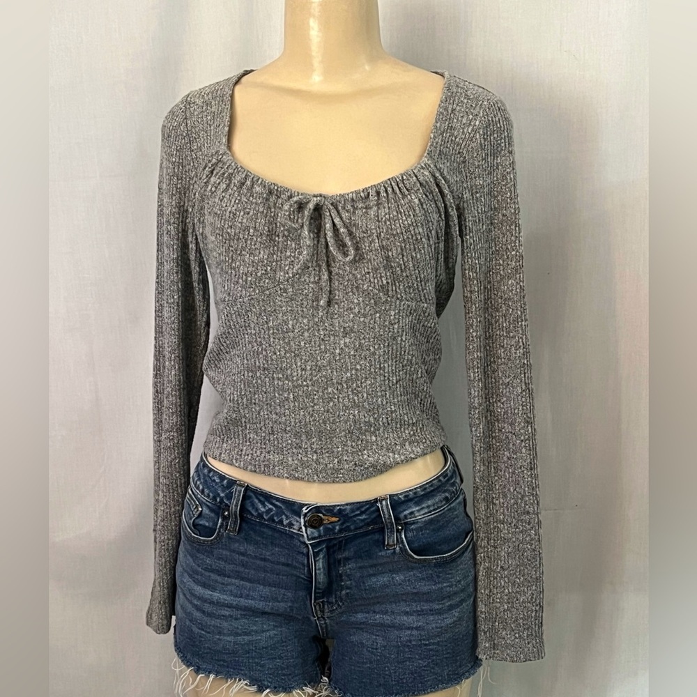 Hollister Charcoal Long Sleeve Women's Top
